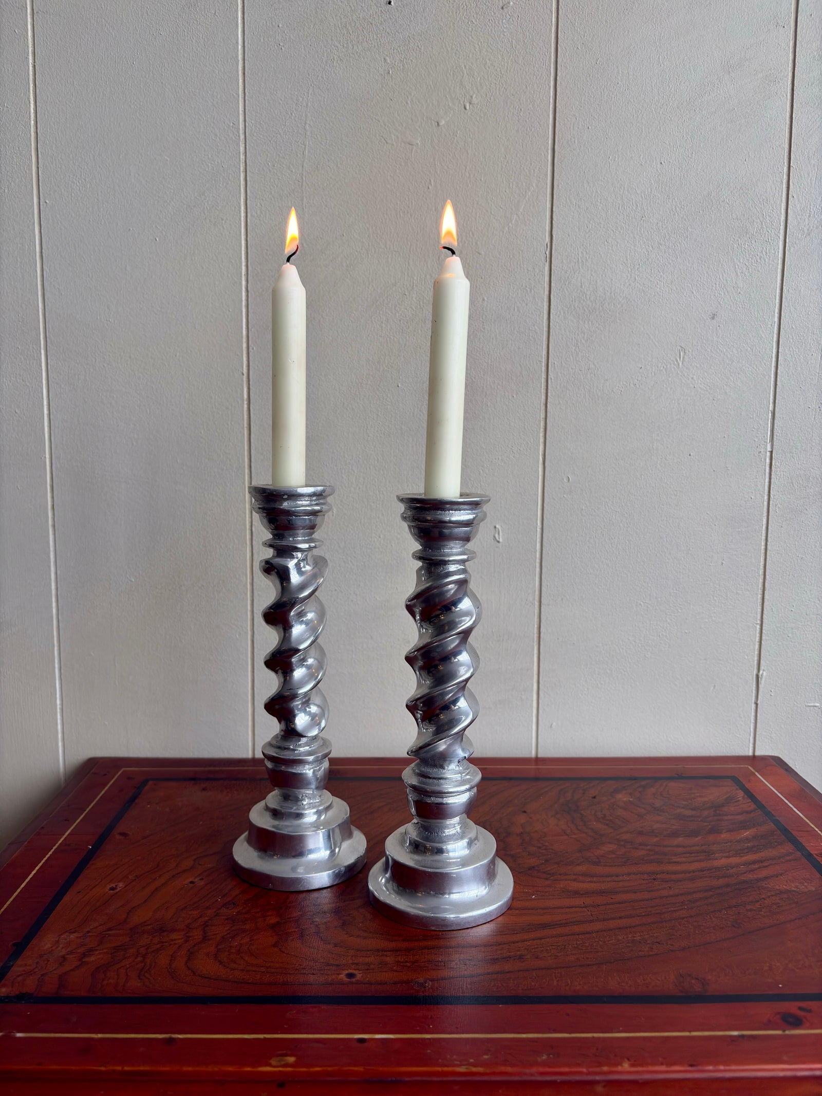 Silver Pillar Candlestick Pair